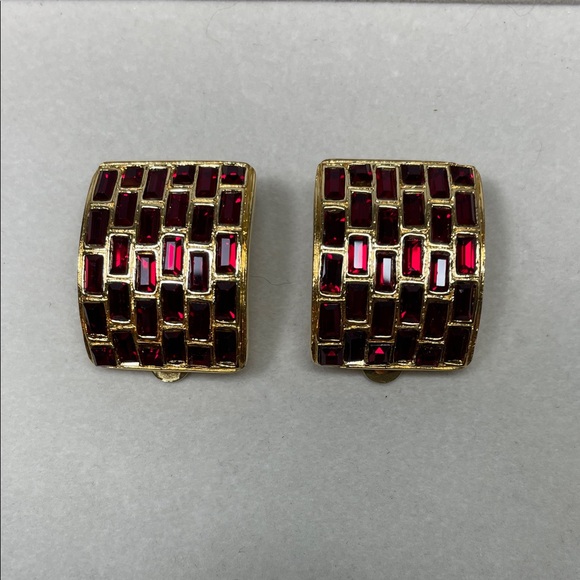 NLH Chic Gold and Red Rhinestone Geometric Earrings - Picture 1 of 5